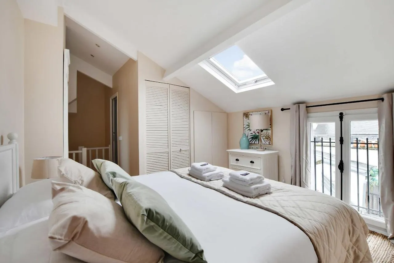 Apartment Amazing Duplex 4p- Louvre Museum *